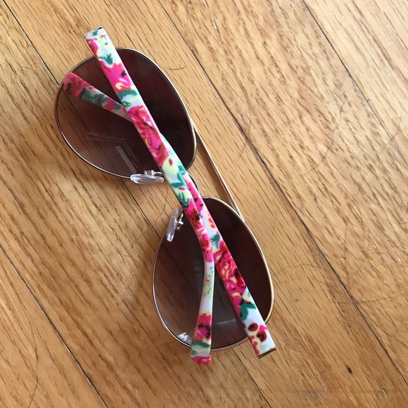 Aviator Sunglasses - Picture 3 of 5